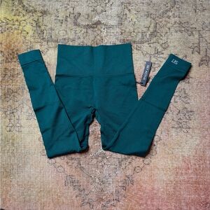 BNWT SET Active Workout Leggings in Mojito